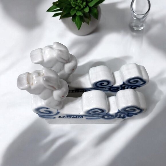 Vintage Set Of 2 Porcelain Chopstick Rests/Holders Rabbits Spring - Picture 3 of 6